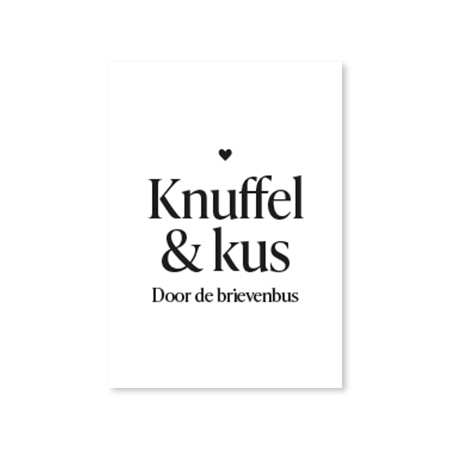 Wenskaart-knuffel-en-kus-door-de-brievenbus.jpg